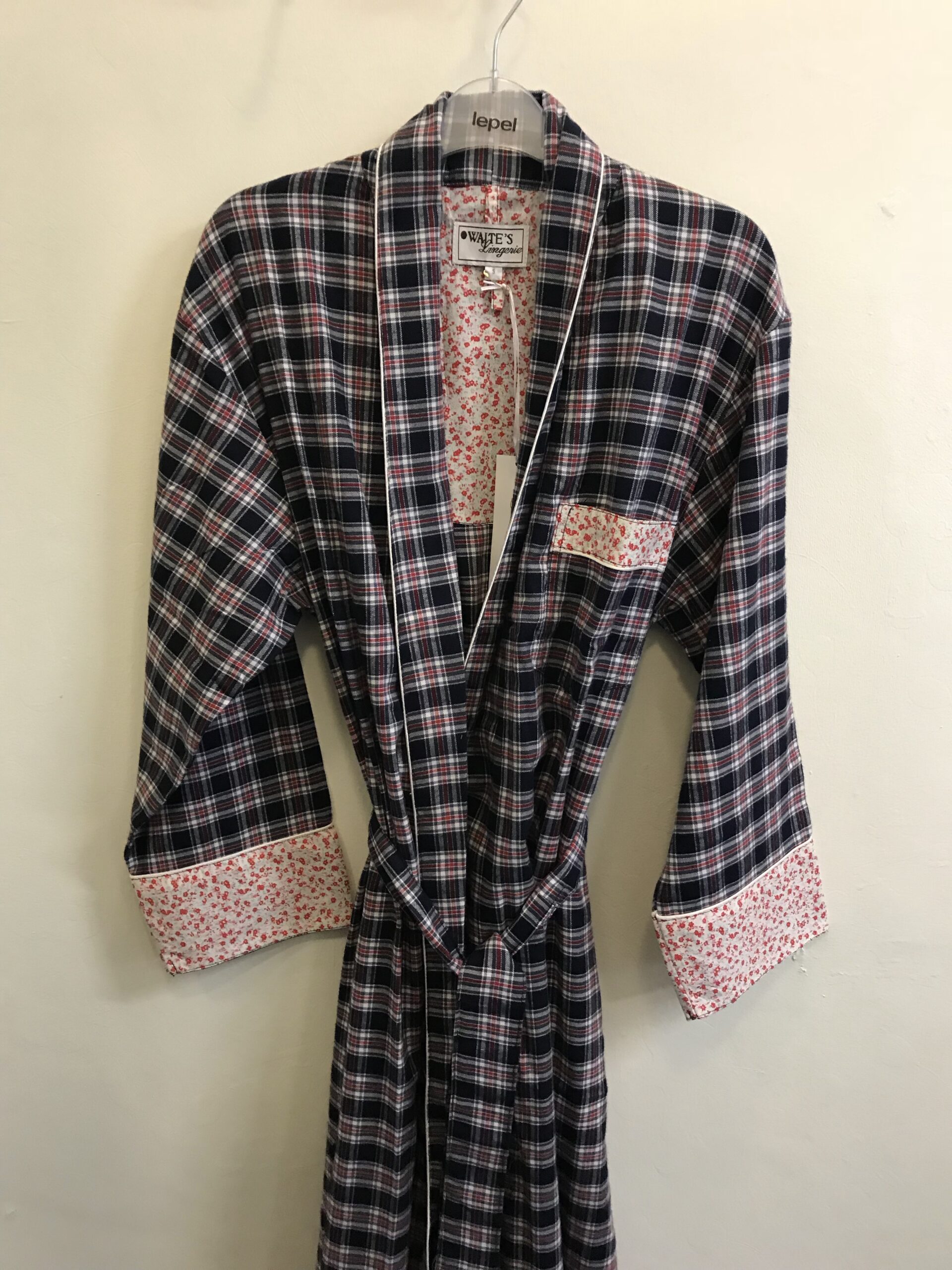Waites Checked Nightwear Robe – Calon Cariad